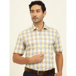 JADE BLUE Men Regular Fit Spread Collar Gingham Checked Cotton Formal Shirt-picture-27