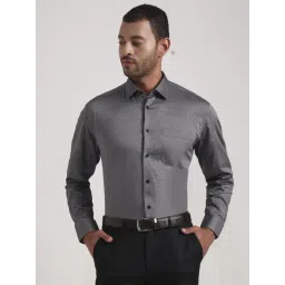 JadeBlue Grey Cotton Regular Fit Solid Formal Shirt image 1