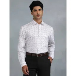 JadeBlue White Cotton Regular Fit Printed Shirt-picture-13