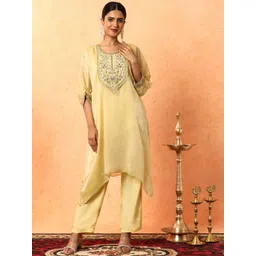 Jaipur Kurti Embroidered Round Neck Shirt With Trousers Co-Ords-picture-14