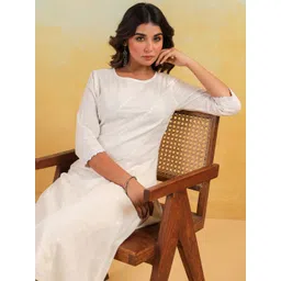 Janasya Floral Embroidered Thread Work Pure Cotton Kurta With Trousers-picture-30
