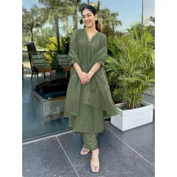 Janasya Women Floral Embroidered Kurti with Trouser & Dupatta-picture-19