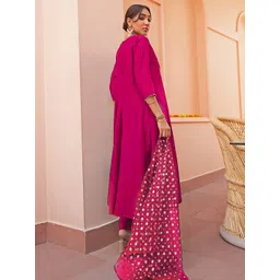 Janasya Women's Pink Chanderi Silk Yoke Embroidered Anarkali Kurta Set image 4