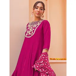 Janasya Women's Pink Chanderi Silk Yoke Embroidered Anarkali Kurta Set image 3