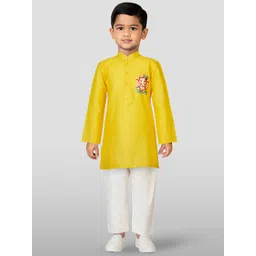 JBN Creation Boys Ethnic Motifs Printed Mandarin Collar Straight Kurta With Pyjamas-picture-44