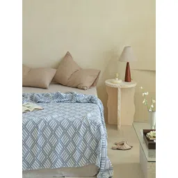 JC HOME Grey & White Geometric AC Room 300 GSM Double Bed Quilt-picture-28