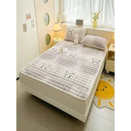 JC HOME Grey & White Graphic 150 TC King Bedsheet with 2 Pillow Covers-picture-16