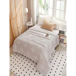 JC HOME Grey Melange & White Ethnic Motifs AC Room 300 GSM Cotton Double Bed Quilt-picture-25