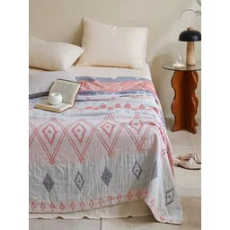 JC HOME White & Peach-Coloured Geometric AC Room 300 GSM Single Bed Quilt-picture-16
