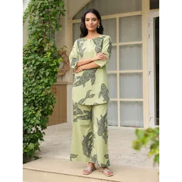 JISORA Fish Printed Cotton V Neck Top With Palazzo Co-Ords-picture-35