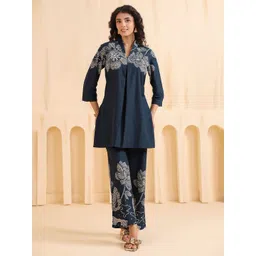 JISORA Printed Shawl Neck Pure Cotton Tunic With Trouser Co-Ords-picture-37
