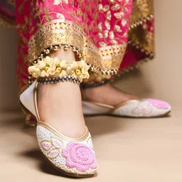 jm looks Women Ethnic Embllished Fulkari Jutti Bellies for Wedding & Party Bellies For Women-picture-41