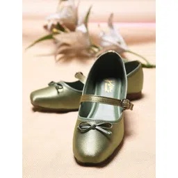 JM Looks Women Fashion Flat Embellished Open Toe Flat Jutti with Comfortable Sole-picture-35