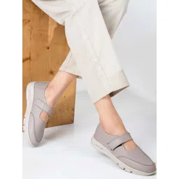 JM Looks Women Textured Sneakers-picture-20