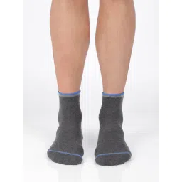 Jockey 7051 Grey Cotton Ankle Length Socks with Stay Fresh Treatment - Pack of 2 (Pattern May Vary)-picture-16