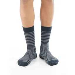 Jockey Men Black Striped Calf-Length Socks image 2