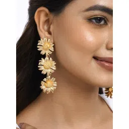 Joker & Witch Cyclamen Gold Earrings for Women-picture-12