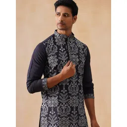 Jompers Floral Embroidered Mandarin Collar Chikankari Straight Kurta-picture-24