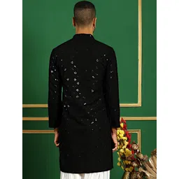 Jompers Floral Embroidered Mandarin Collar Straight Kurta image 4