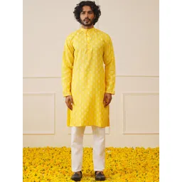 Jompers Floral Printed Mandarin Collar Sequinned Straight Kurta with Trousers-picture-37