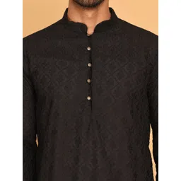 Jompers Geometric Embroidered Mandarin Collar Pure Cotton Straight Kurta image 4