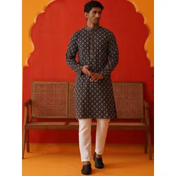 Jompers Men Embroidered Regular Sequinned Kurta with Pyjamas-picture-41