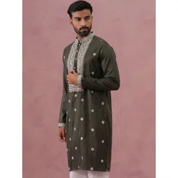 Jompers Men Embroidered Thread Work Kurta-picture-25