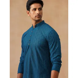 Jompers Men Floral Embroidered Chikankari Kurta-picture-29