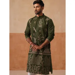 Jompers Men Floral Embroidered Regular Chikankari Kurta with Pyjamas-picture-21