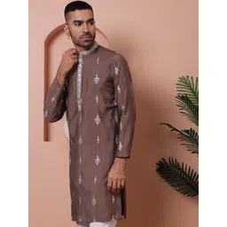 Jompers Men Floral Embroidered Thread Work Floral Kurta-picture-41