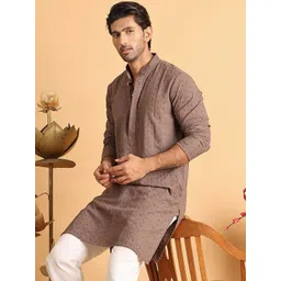 Jompers Men Geometric Embroidered Sequinned Kurta-picture-36