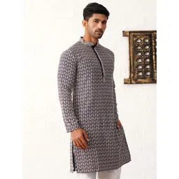 Jompers Men Geometric Embroidered Sequinned Kurta image 1