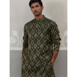 Jompers Men Mandarin Collar Kurta-picture-40