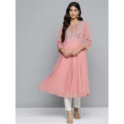 Jompers Pink Embroidered Flared Kurta-picture-12