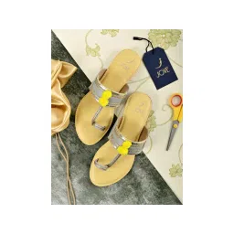 Jove Women Pink Embellished One Toe Flat Kolhapuris-picture-16