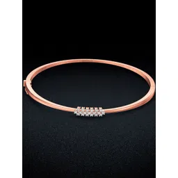 Joyalukkas 18 KT Radiant Diamond Studded Cluster Bracelet -7.25 gms-picture-28