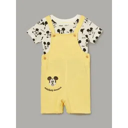 Juniors by Lifestyle Infant Boys Printed Pure Cotton Dungaree With T-Shirt-picture-18