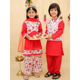 JUNITOS Girls Colourblocked Panelled Gotta Patti Pure Cotton Kurta With Sharara & Dupatta-picture-30