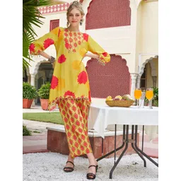 Kaftanize Floral And Diamond Pattern Printed Round Neck Tunic With Trouser Co-Ords-image-15