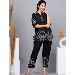 Kaftanize Floral Printed Shirt Collar Pure Cotton Co-ords Set-image-18