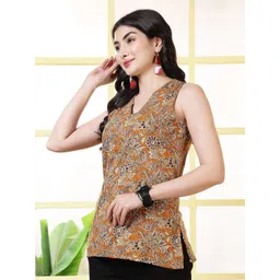 KALAMIR Women Floral Printed Top image 4