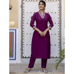 KALINI Floral Yoke Design Thread Work V-Neck Straight Kurta With Trousers & Dupatta-image-12