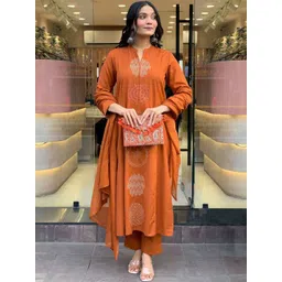 KALINI Geometric Printed Three-Quarter Sleeves Straight Kurta With Trousers & Dupatta-picture-22