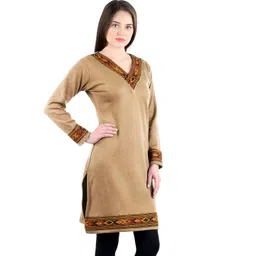 KALINI V-Neck Kurti image 3
