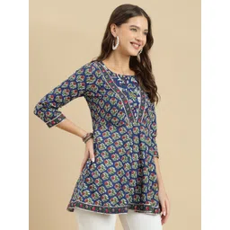 KALINI Women Floral Printed Round Neck Cotton Top image 4