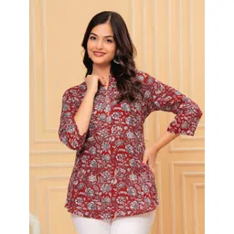 KALINI Women Floral Printed V-Neck Kurti-picture-34