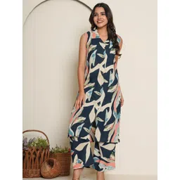 KALINI Women Green Floral Printed Kurta With Trousers-picture-17