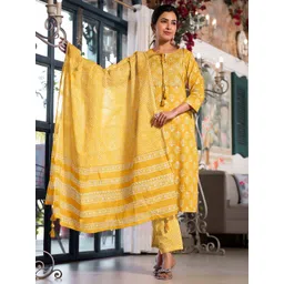 KALINI Women Plus Size Mustard Yellow Printed Gotta Patti Kurta Set Plus Size-picture-20