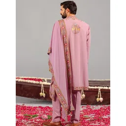 KALPRAAG Men Floral Printed Kurta with Churidar & Dupatta image 3