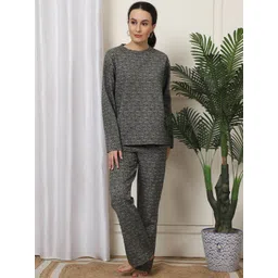 Kanvin Women Printed Night suit-picture-27